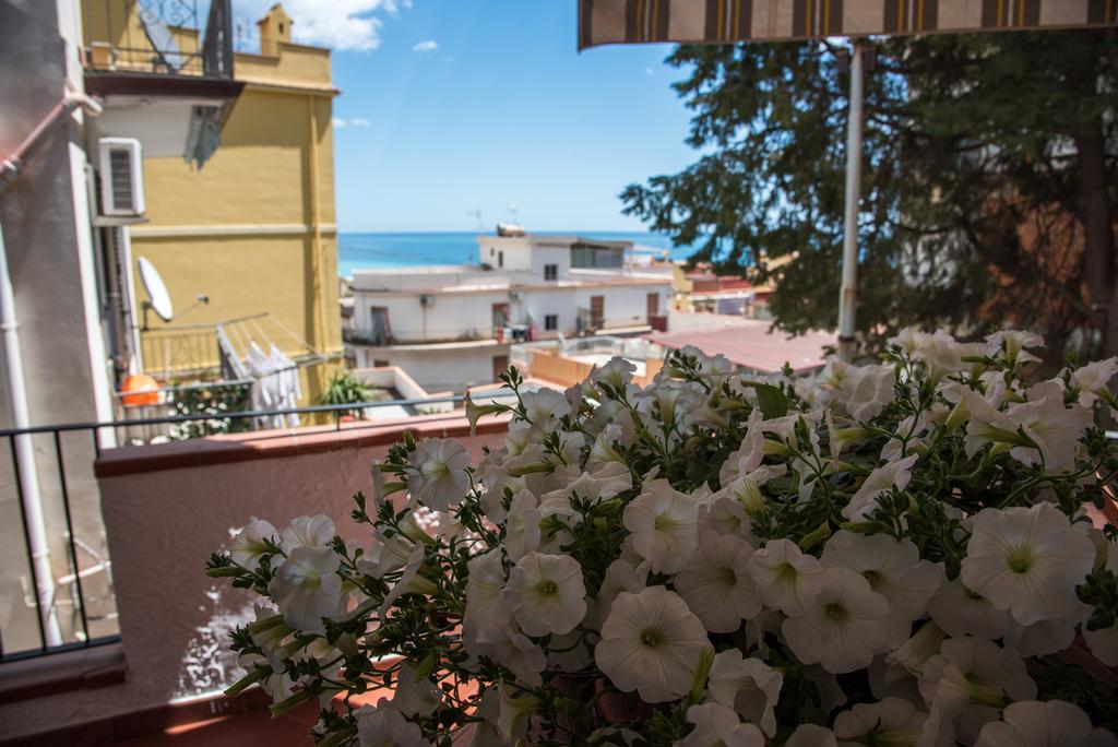 La Maison Doree Giardini-Naxos Pokój zdjęcie