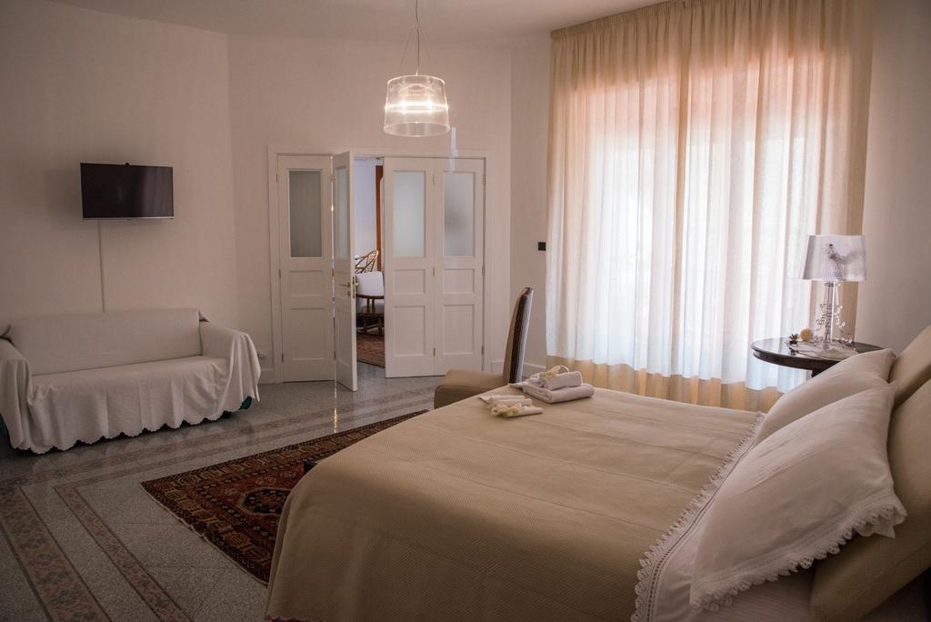 La Maison Doree Giardini-Naxos Pokój zdjęcie